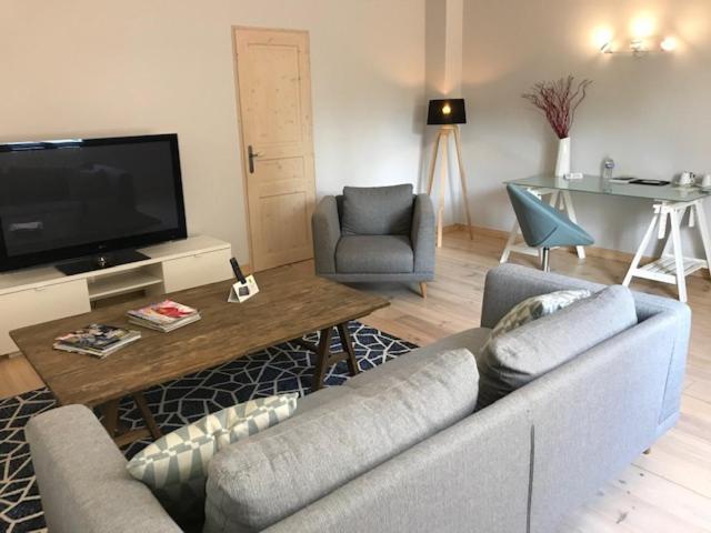 Logis Hotel La Benoite Salles-Arbuissonnas-en-Beaujolais Eksteriør billede